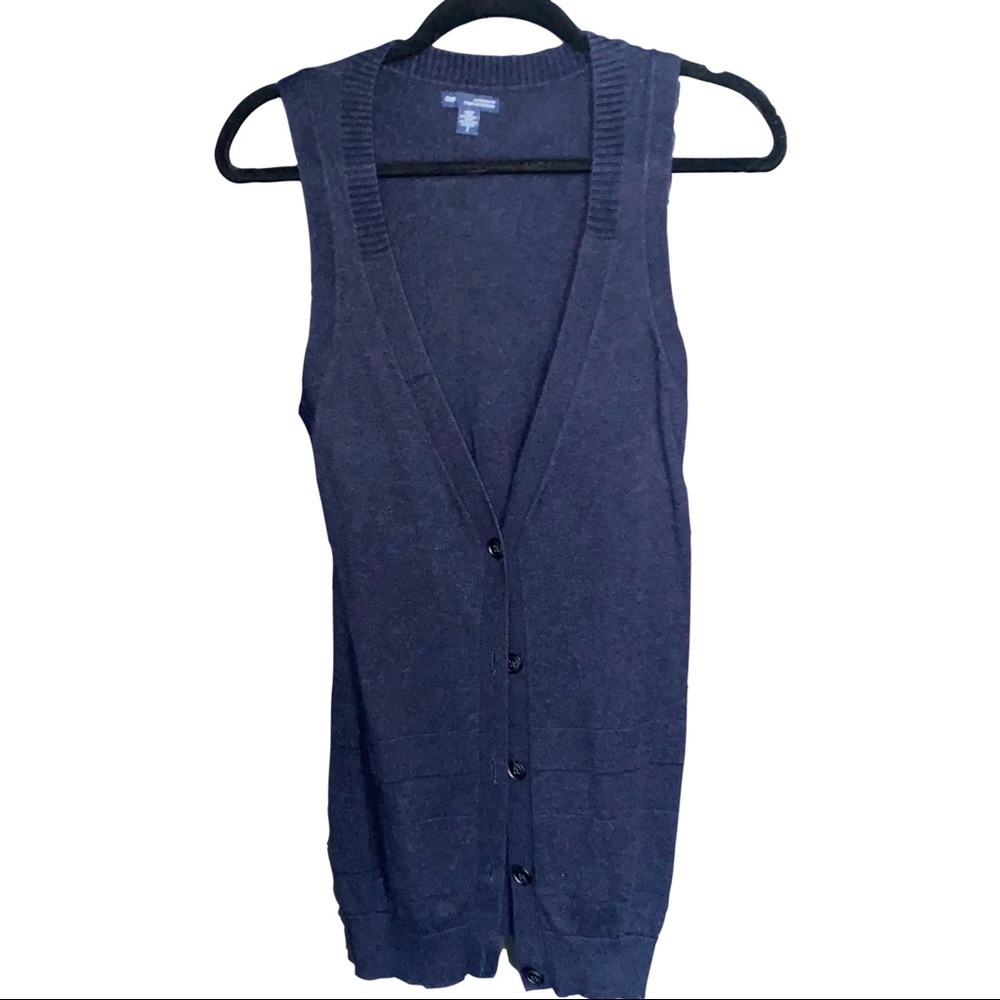GAP SWEATER VEST